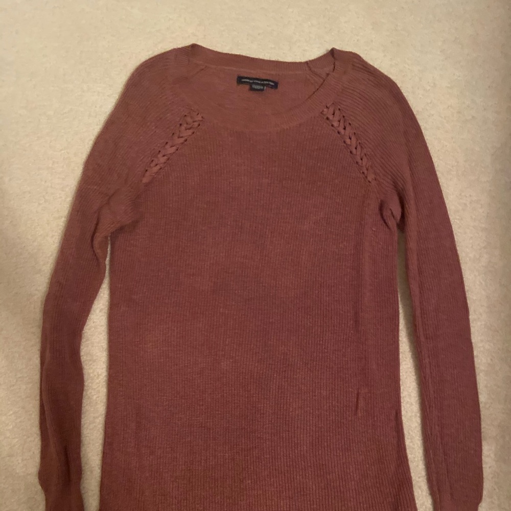 Lightweight sweater